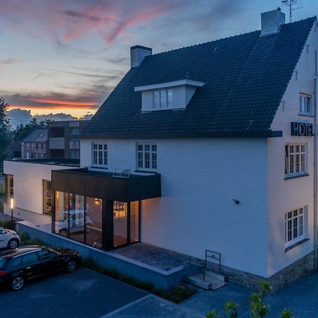 Hotel Huron Mol Bagian luar foto