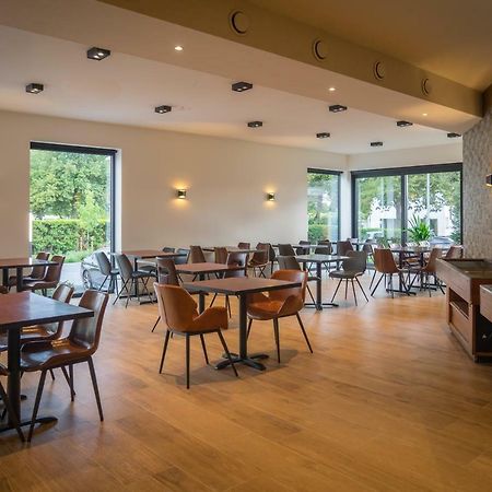 Hotel Huron Mol Bagian luar foto