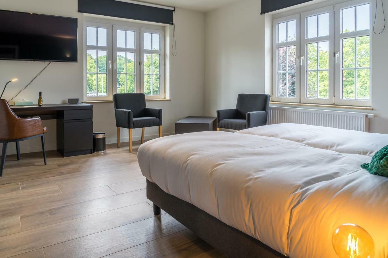 Hotel Huron Mol Bagian luar foto