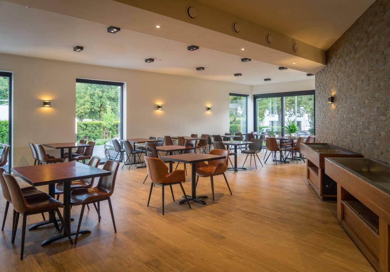 Hotel Huron Mol Bagian luar foto